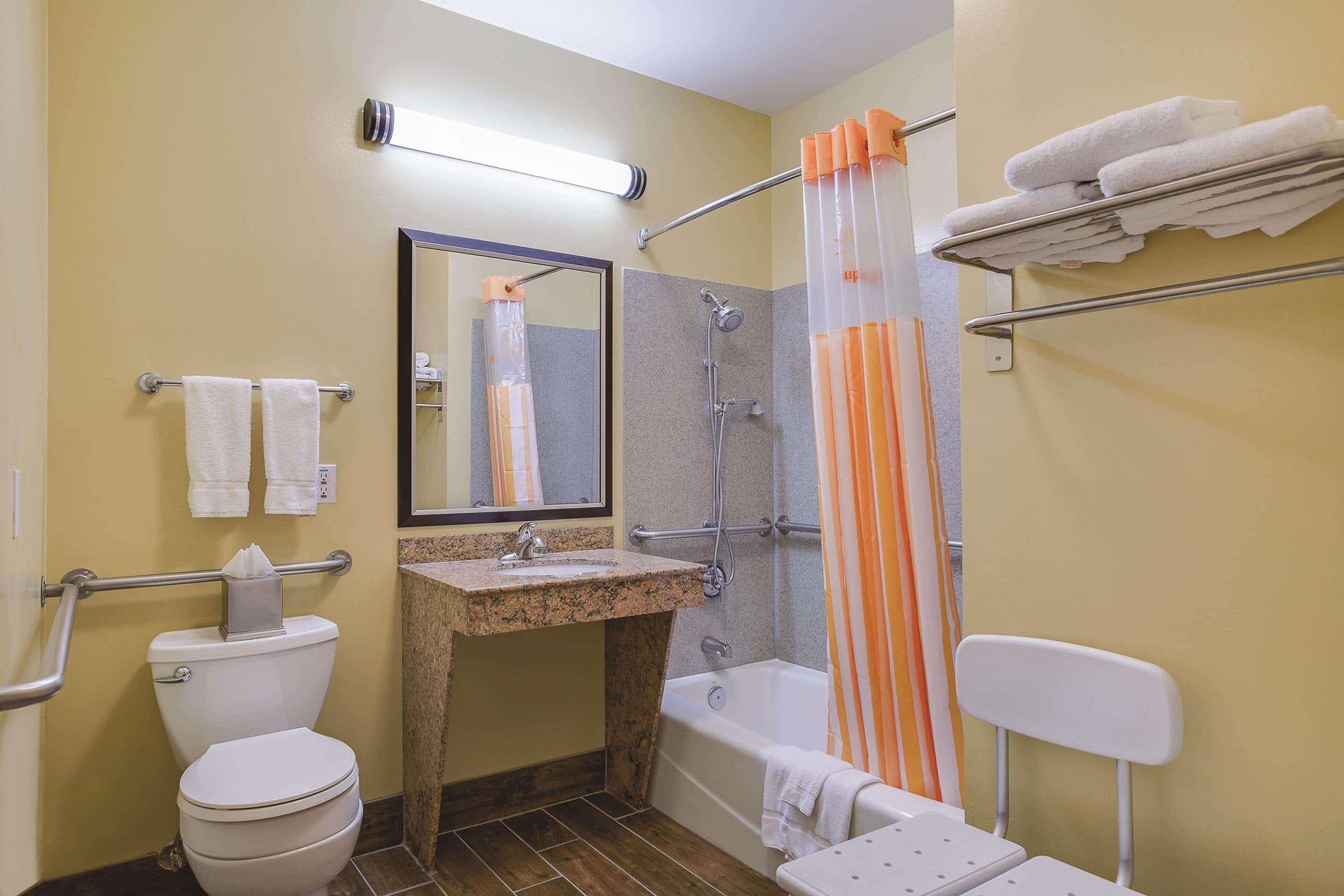 La Quinta By Wyndham Logan Hotell Eksteriør bilde