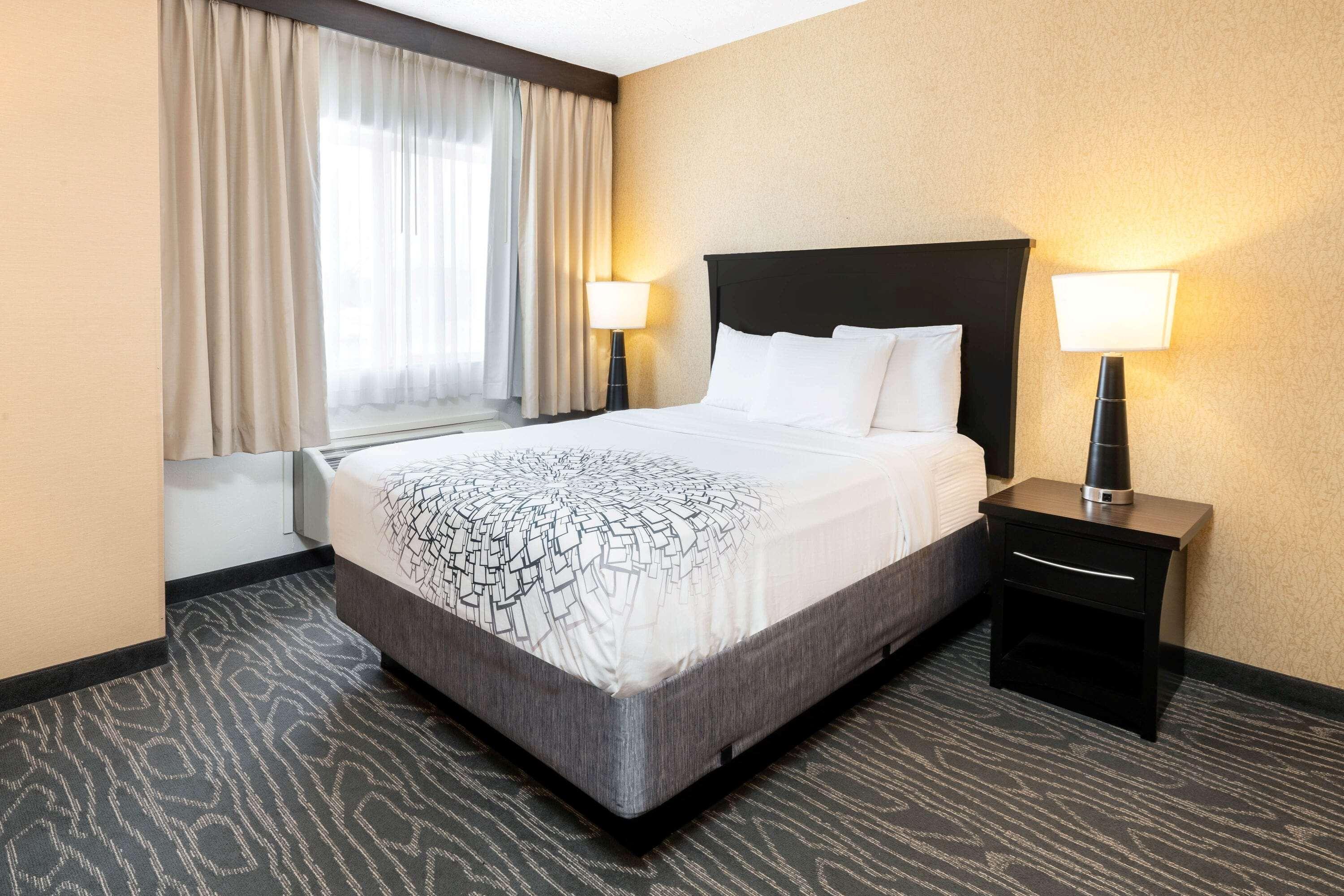 La Quinta By Wyndham Logan Hotell Eksteriør bilde
