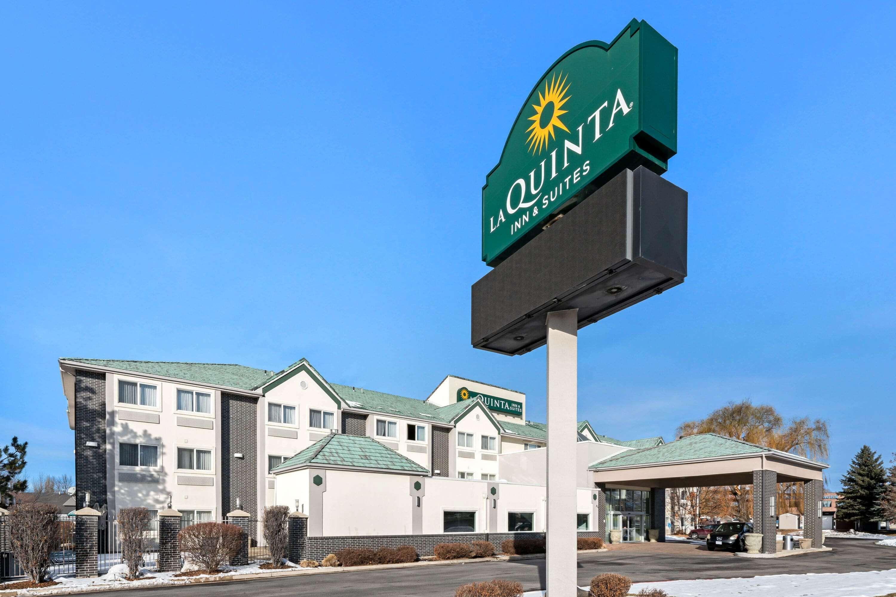 La Quinta By Wyndham Logan Hotell Eksteriør bilde