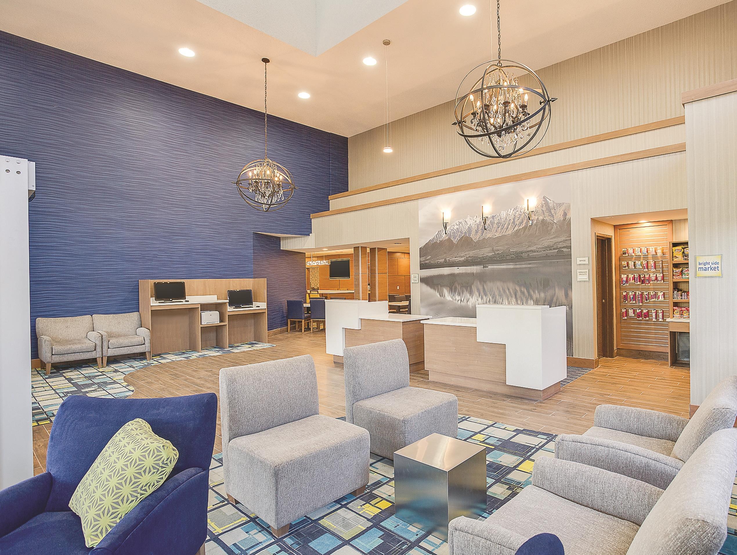 La Quinta By Wyndham Logan Hotell Eksteriør bilde